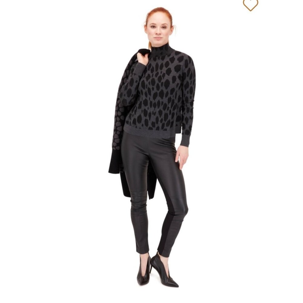 $695 NWT Akris Punto 4 Animal Dot Jacquard Sweater Wool Pullover Mock Neck Gray